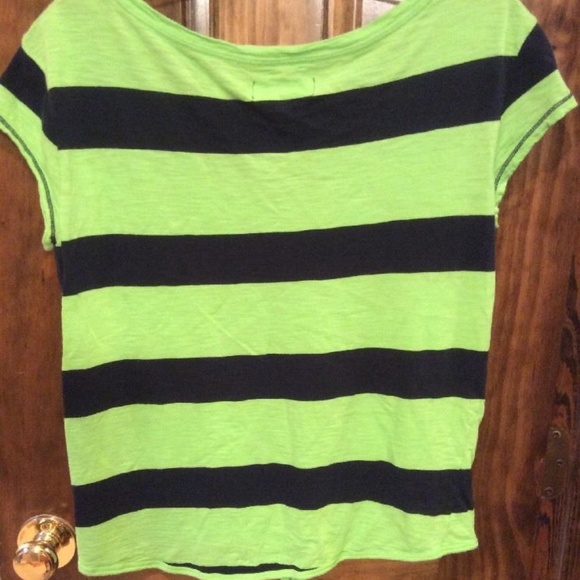 SOLD-2-Abercrombie & Fitch Med S/S Striped Tops - Picture 3 of 8